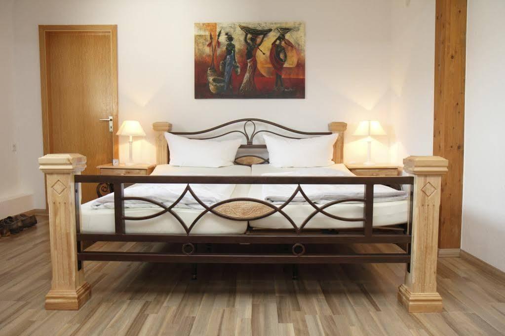 Parkhotel Waldlust Häusern エクステリア 写真