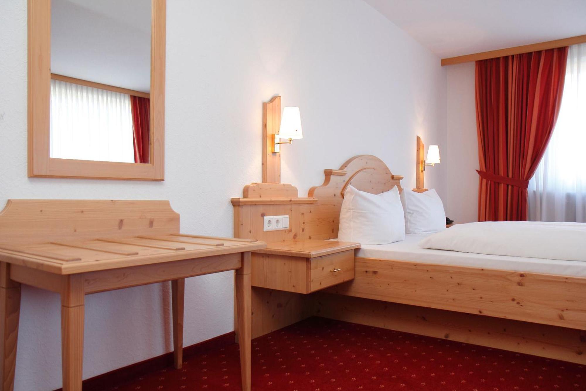 Parkhotel Waldlust Häusern エクステリア 写真